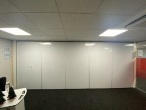 Acoustic Wall Partitions And Ceiling